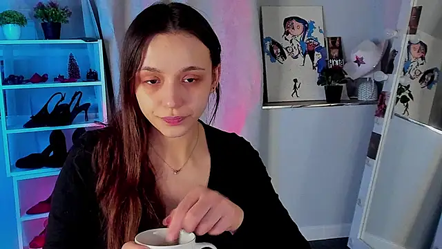 Sahara Shields online show from December 15, 2025, 10:08 am