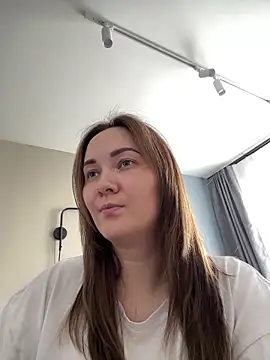 Kiss My Body online show from May 20, 2026, 10:54 am