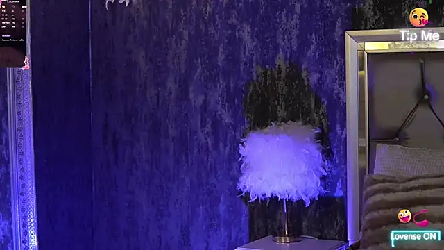 Snapshot of KeylaBlair chatting on October 6, 2025, 5:54 pm KeylaBlair online show from October 6, 2025, 5:54 pm