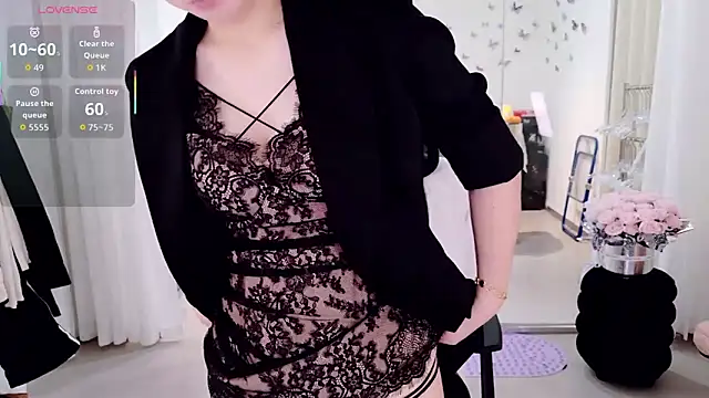 miaomiao-777 online show from April 3, 2026, 1:03 am