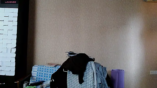  Roselina  online show from February 17, 2026, 10:56 am