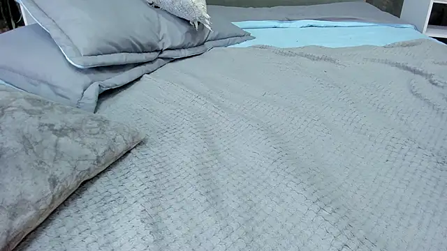 bruce hans online show from December 22, 2025, 1:41 pm