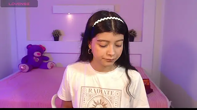 IslaBlaze online show from March 1, 2025, 3:27 pm