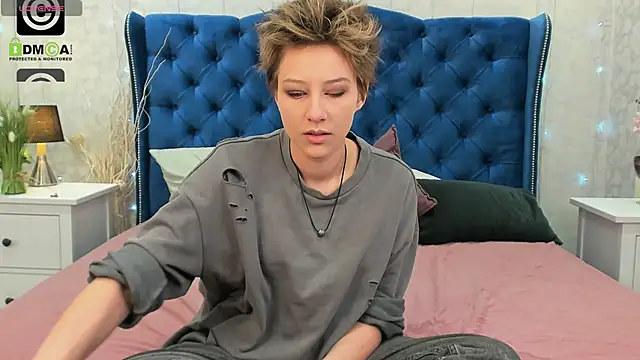 via mayer  online show from March 22, 2025, 8:26 pm