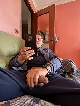 Snapshot of sempreilmio2 chatting on February 15, 2025, 10:55 am sempreilmio2 online show from February 15, 2025, 10:55 am