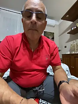 Snapshot of sempreilmio2 chatting on September 23, 2025, 10:46 pm sempreilmio2 online show from September 23, 2025, 10:46 pm