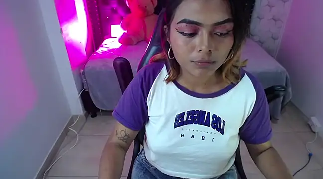 Snapshot of madelein_m chatting on January 27, 2025, 10:27 pm madelein m online show from January 27, 2025, 10:27 pm