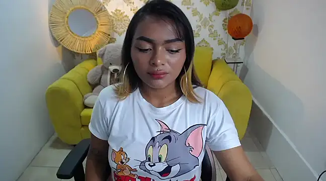 Snapshot of madelein_m chatting on March 1, 2025, 12:34 pm madelein m online show from March 1, 2025, 12:34 pm