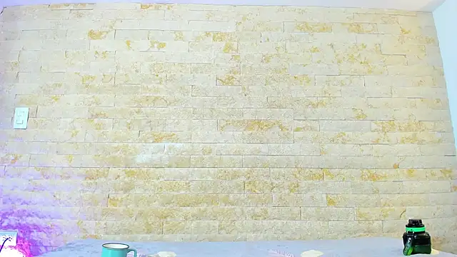 Snapshot of pocahontas_pow chatting on October 4, 2025, 12:03 pm pocahontas pow online show from October 4, 2025, 12:03 pm