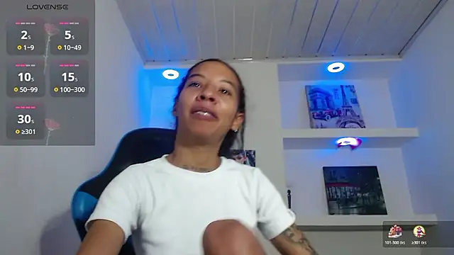 Miss sparkle00 online show from January 9, 2026, 8:43 pm