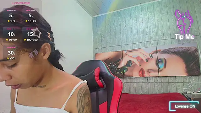 Snapshot of Miss_sparkle00 chatting on February 18, 2026, 7:54 pm Miss sparkle00 online show from February 18, 2026, 7:54 pm