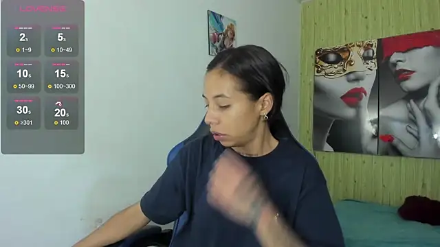 Snapshot of Miss_sparkle00 chatting on February 24, 2026, 8:40 pm Miss sparkle00 online show from February 24, 2026, 8:40 pm