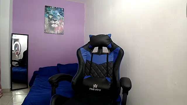 alana lara online show from November 23, 2025, 4:12 am