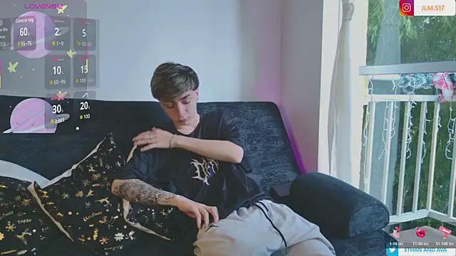 ethan and ava online show from December 3, 2025, 1:20 pm