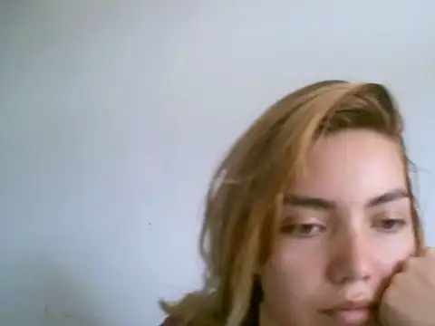 Snapshot of VittoriaTaylor chatting on November 20, 2025, 8:41 pm VittoriaTaylor online show from November 20, 2025, 8:41 pm