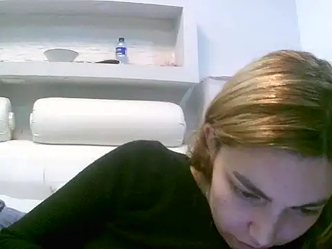 Snapshot of VittoriaTaylor chatting on November 28, 2025, 2:03 am VittoriaTaylor online show from November 28, 2025, 2:03 am