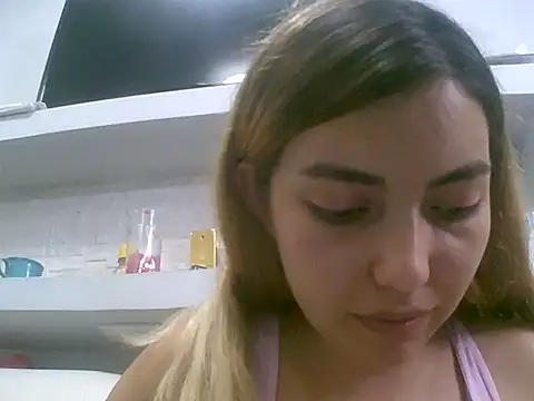 Snapshot of VittoriaTaylor chatting on March 25, 2026, 4:07 am VittoriaTaylor online show from March 25, 2026, 4:07 am