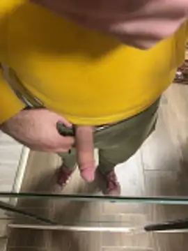 Snapshot of Klaus298 chatting on December 3, 2025, 2:26 pm Klaus298 online show from December 3, 2025, 2:26 pm