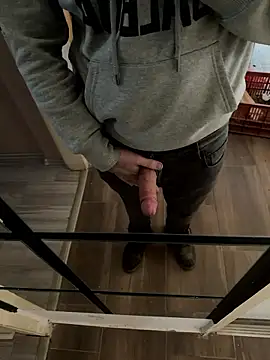 Snapshot of Klaus298 chatting on January 12, 2026, 8:08 am Klaus298 online show from January 12, 2026, 8:08 am