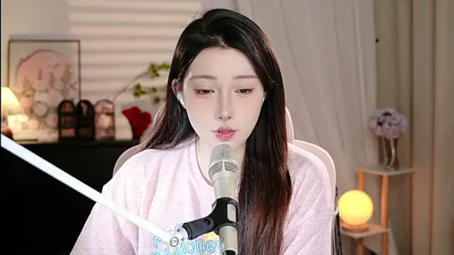 Dou-Dou-er online show from October 15, 2025, 1:11 pm