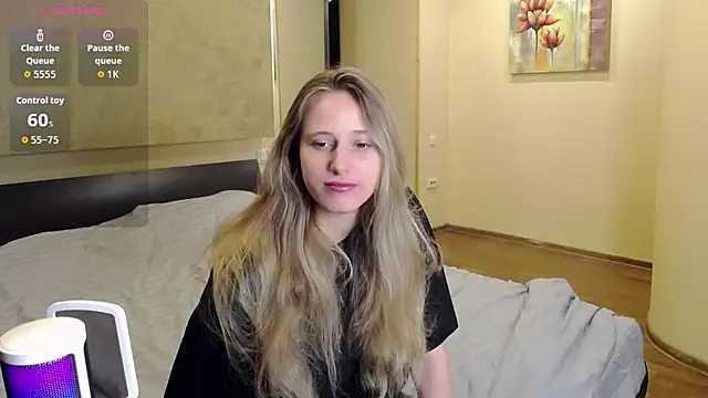 Snapshot of blondyriss chatting on September 14, 2025, 7:24 pm blondyriss online show from September 14, 2025, 7:24 pm