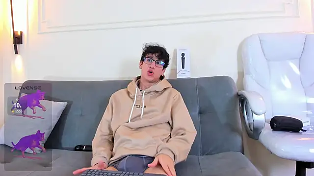 Cum hunters online show from January 11, 2026, 3:22 am