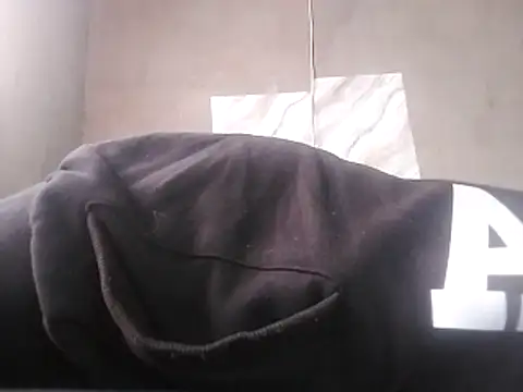 Snapshot of LaneYam chatting on April 10, 2026, 4:01 pm LaneYam online show from April 10, 2026, 4:01 pm