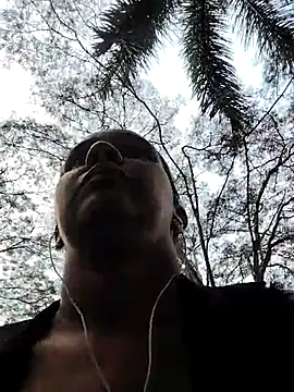 Snapshot of squirt-secret chatting on March 21, 2025, 11:33 am squirt-secret online show from March 21, 2025, 11:33 am