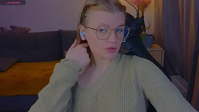  JessieVibes online show from April 3, 2026, 1:31 pm