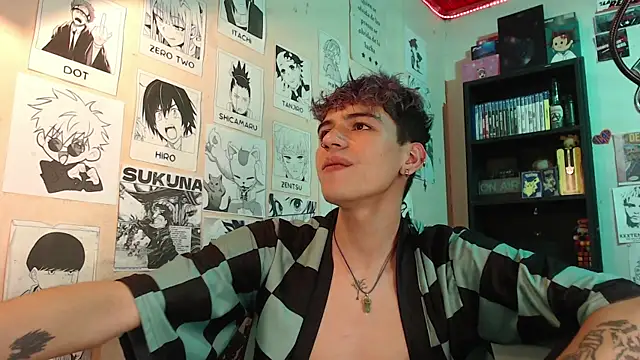 Snapshot of Mickey_Magic chatting on February 27, 2025, 11:31 am Mickey Magic online show from February 27, 2025, 11:31 am