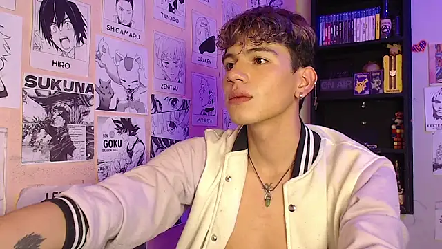 Snapshot of Mickey_Magic chatting on March 3, 2025, 8:27 am Mickey Magic online show from March 3, 2025, 8:27 am