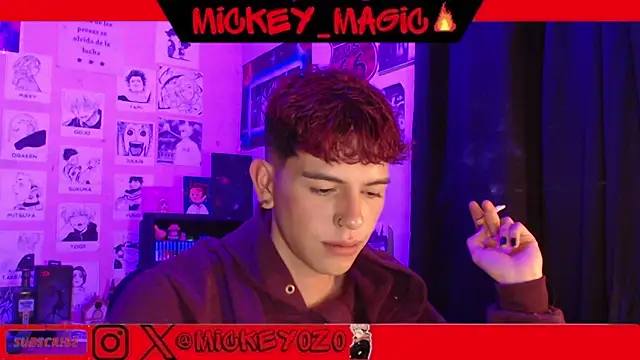 Snapshot of Mickey_Magic chatting on March 10, 2025, 8:12 pm Mickey Magic online show from March 10, 2025, 8:12 pm
