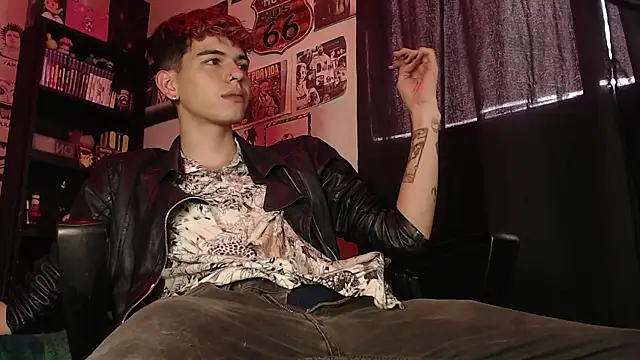 Snapshot of Mickey_Magic chatting on March 20, 2025, 12:11 pm Mickey Magic online show from March 20, 2025, 12:11 pm