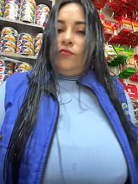 Miia Jazmin online show from July 18, 2026, 7:17 pm