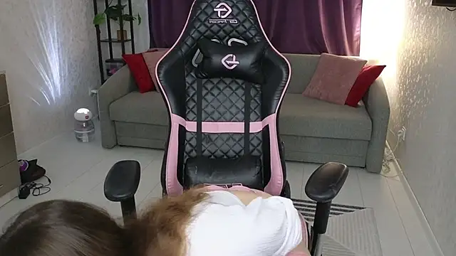 Sweeet Lilit online show from December 18, 2025, 10:05 pm