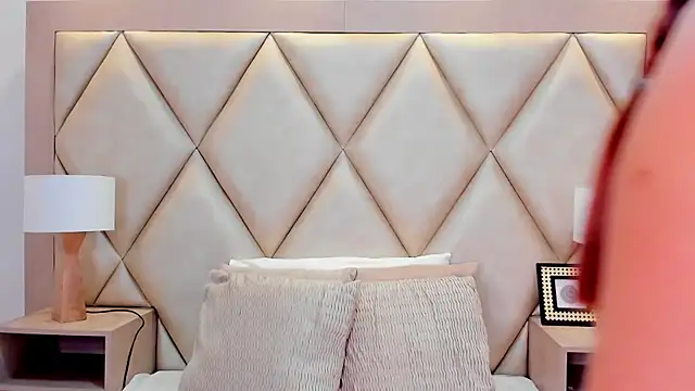 Snapshot of MeganPeters chatting on January 21, 2025, 12:18 pm MeganPeters online show from January 21, 2025, 12:18 pm