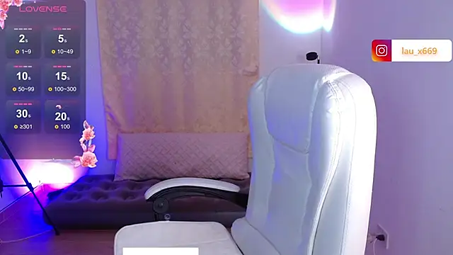 Snapshot of isabella1616 chatting on February 10, 2026, 3:32 am isabella1616 online show from February 10, 2026, 3:32 am