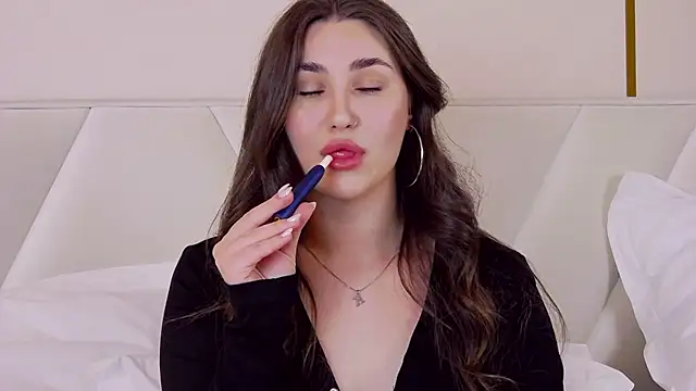 KiraBarlows online show from February 22, 2025, 9:48 pm