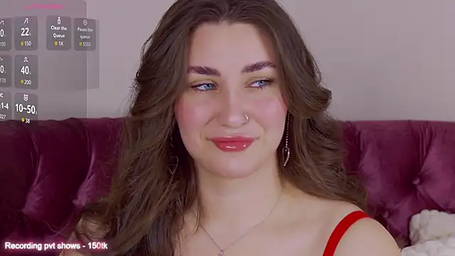 KiraBarlows online show from November 20, 2025, 8:41 pm