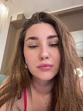 KiraBarlows online show from May 19, 2026, 8:37 pm