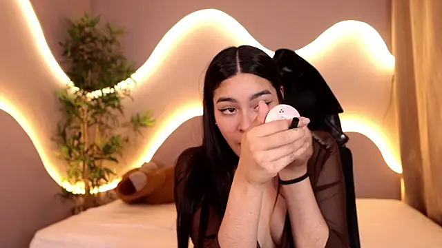 Snapshot of camilapersy chatting on February 7, 2026, 12:58 am camilapersy online show from February 7, 2026, 12:58 am