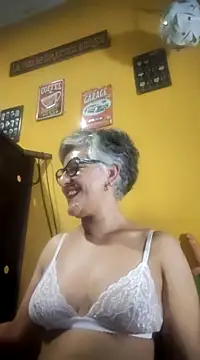 ilonna2025 online show from March 13, 2025, 4:49 am