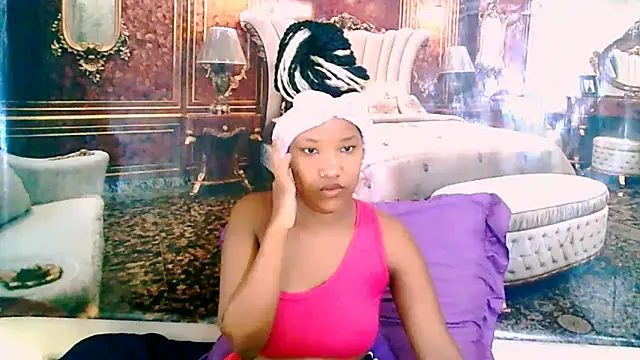 EroticSexyPrada online show from February 4, 2026, 6:52 am