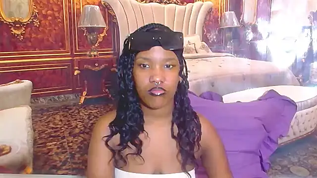 EroticSexyPrada online show from April 7, 2026, 6:08 pm