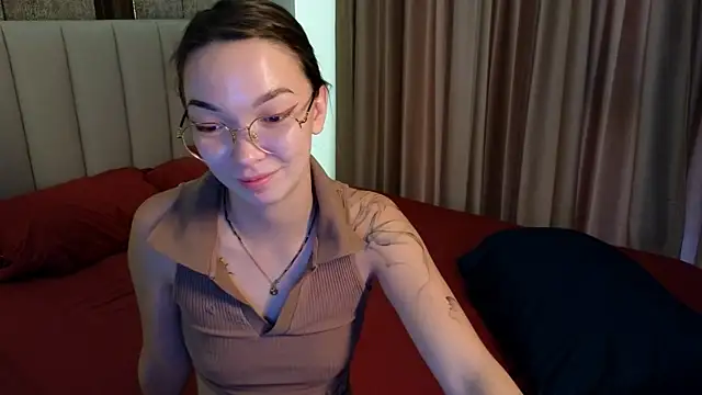 SusannJohnson online show from May 15, 2026, 11:12 pm