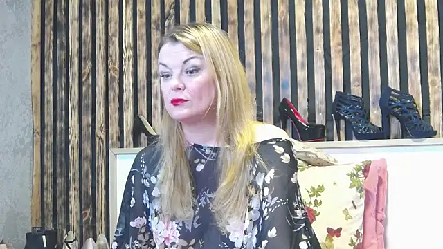 Kisi Lovi online show from June 3, 2026, 3:42 am