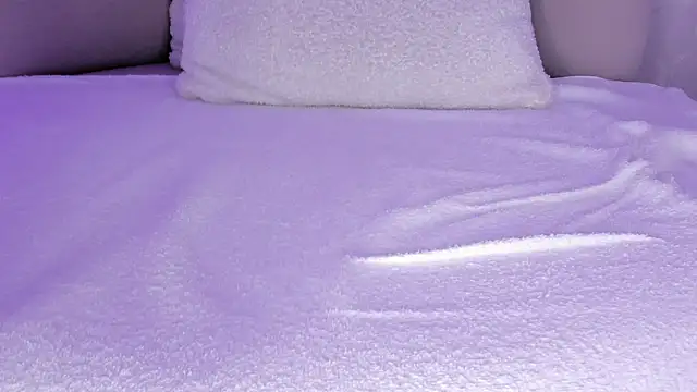 cutte hanna18 online show from April 16, 2026, 9:39 pm