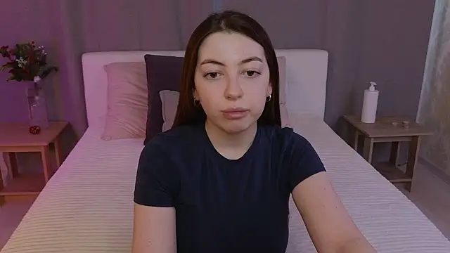 Ann moon   online show from March 18, 2026, 1:25 pm