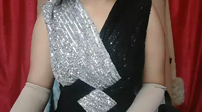 Snapshot of Heavenly_Gurl chatting on February 13, 2025, 7:45 am Heavenly Gurl online show from February 13, 2025, 7:45 am