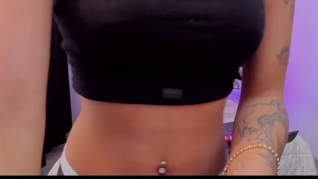 Paulina Lopezz online show from April 14, 2026, 8:59 pm